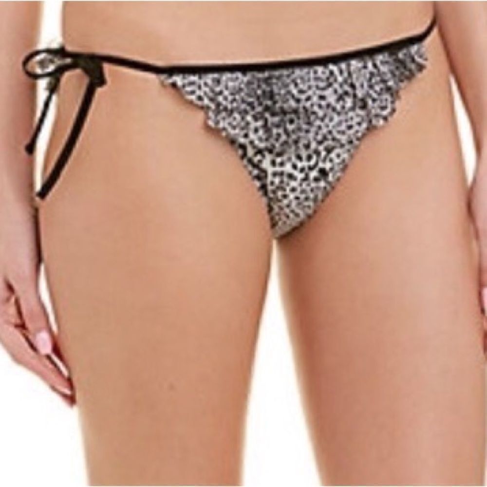 Chaser medium leopard bikini bottom
